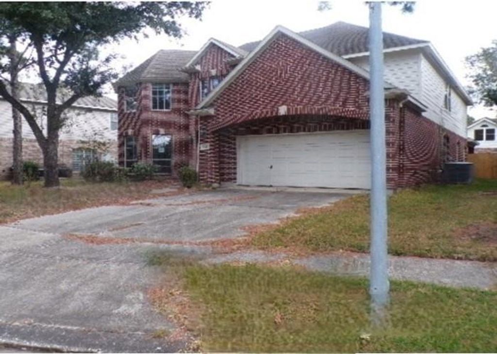 9510 Gentry Shadows Lane, Humble, TX 77396