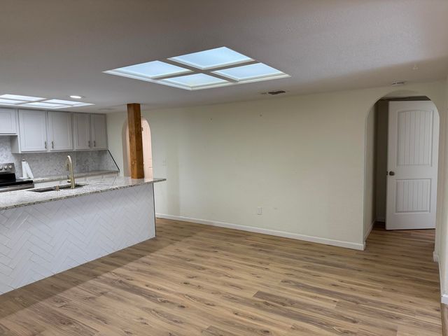 8504 Knoxville Avenue, Lubbock, TX 79423