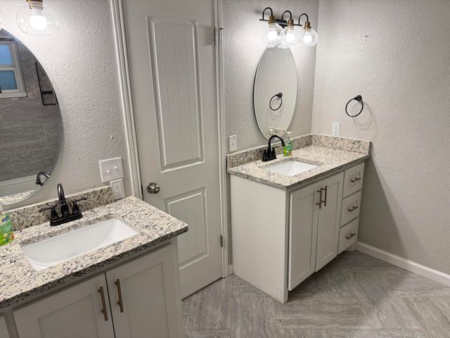 8504 Knoxville Avenue, Lubbock, TX 79423