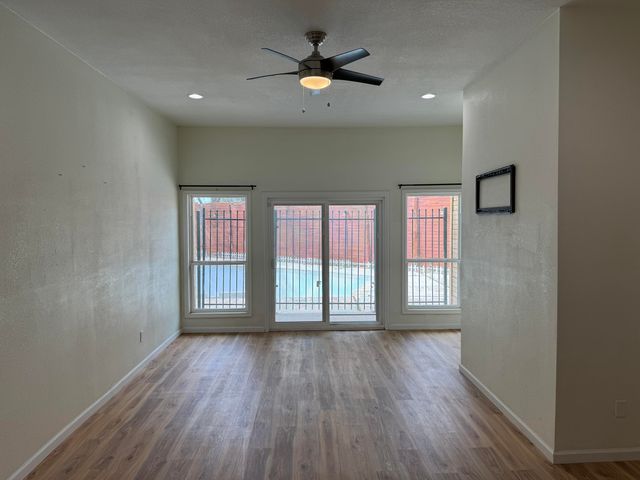 8504 Knoxville Avenue, Lubbock, TX 79423