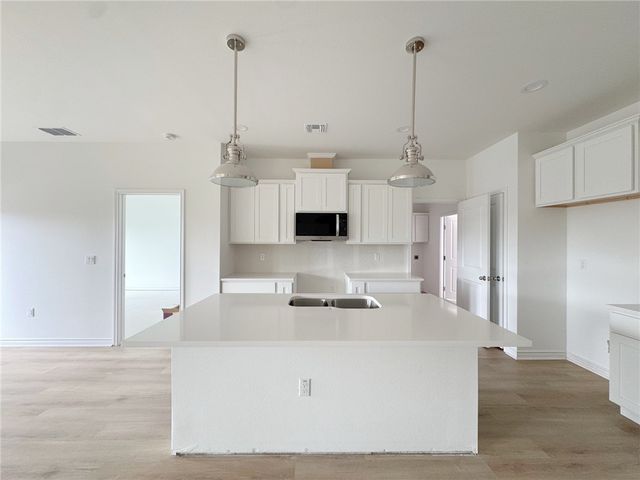 2105 Fury, Portland, TX 78374