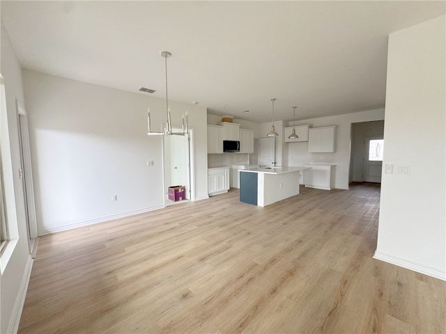 2105 Fury, Portland, TX 78374