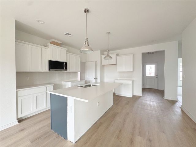 2105 Fury, Portland, TX 78374