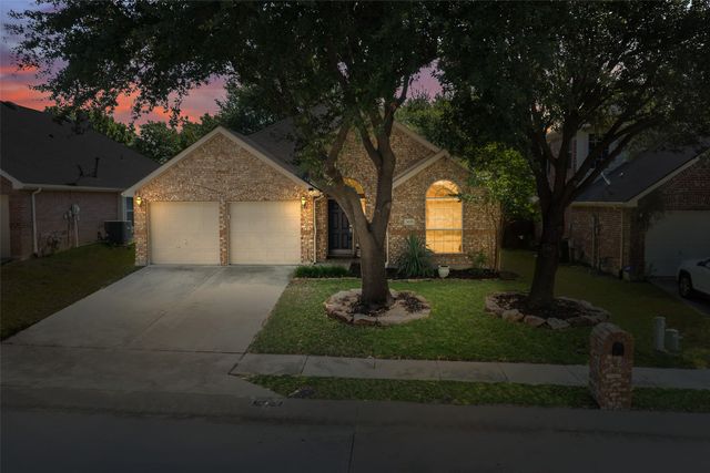 509 Crutcher Crossing, Mckinney, TX 75072