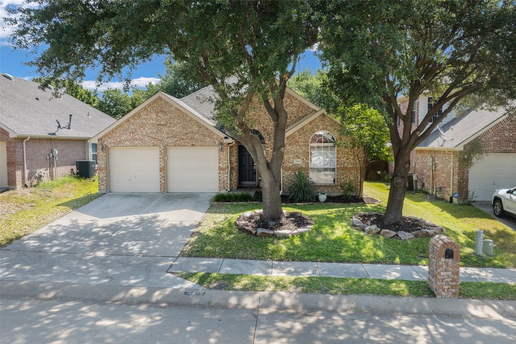 509 Crutcher Crossing, Mckinney, TX 75072