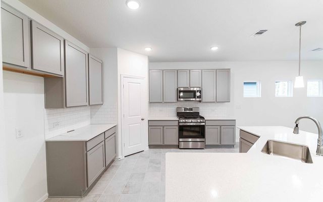 10604 Altitude Way, Conroe, TX 77303