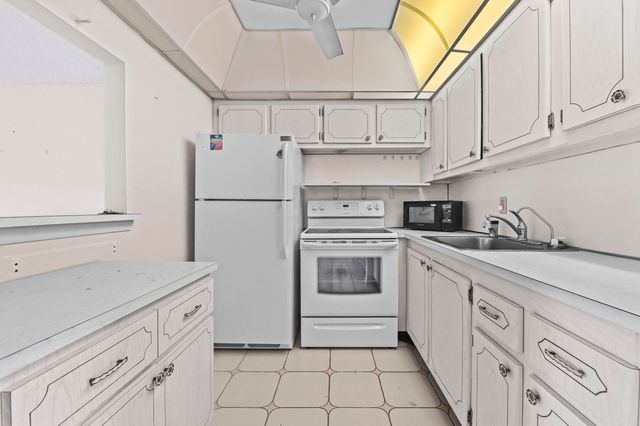 411 Durham N, Deerfield Beach, FL 33442