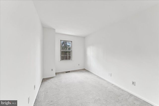 850 STOCKBRIDGE DR, Hockessin, DE 19707