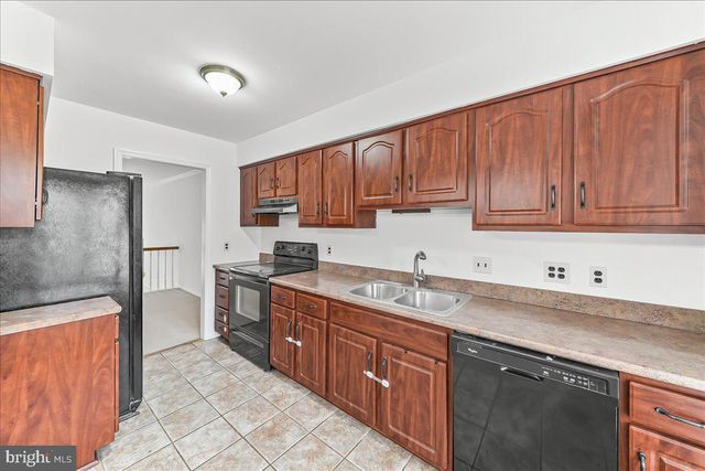 850 STOCKBRIDGE DR, Hockessin, DE 19707