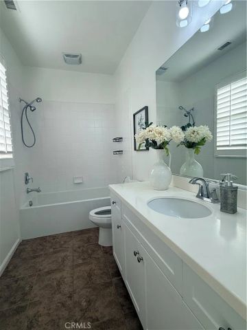 78 Jade Flower, Irvine, CA 92620