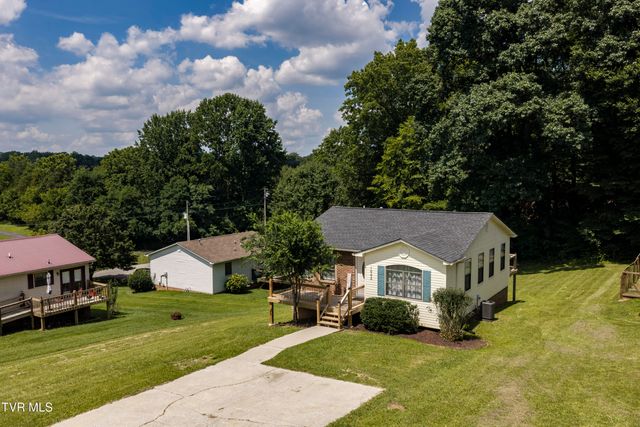 1005 Phillip Drew Drive, Johnson City, TN 37604