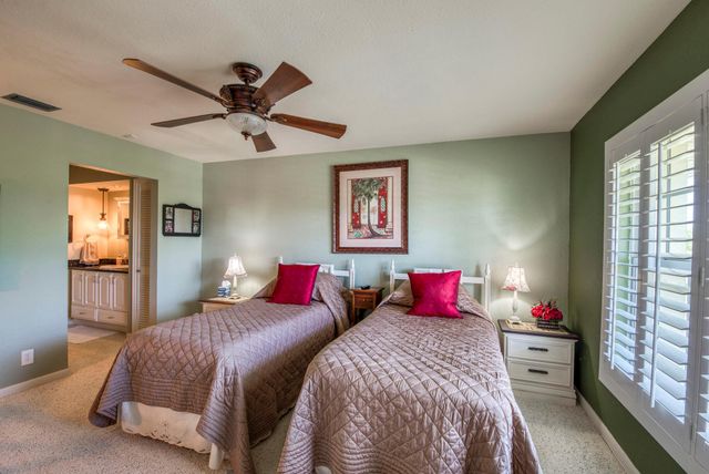 5510 Tamberlane Circle 343, Palm Beach Gardens, FL 33418