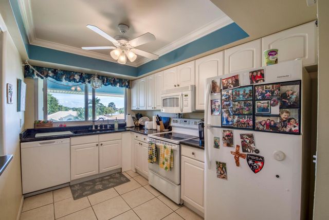 5510 Tamberlane Circle 343, Palm Beach Gardens, FL 33418