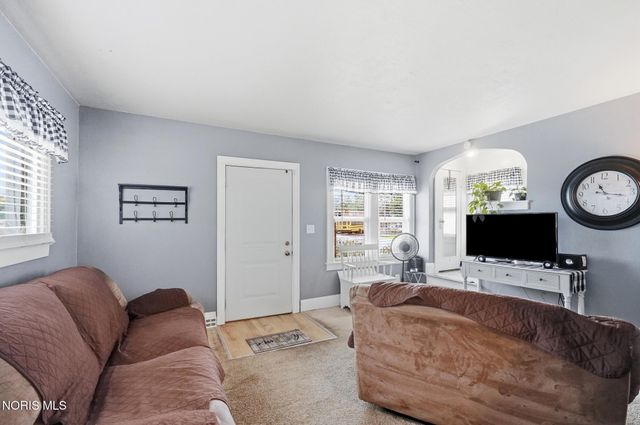 5114 Douglas Road, Toledo, OH 43613