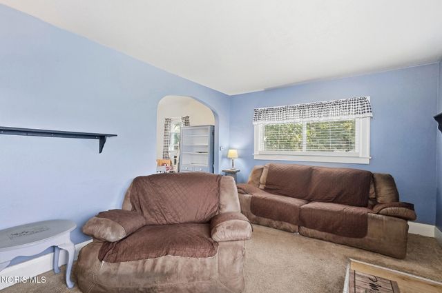5114 Douglas Road, Toledo, OH 43613