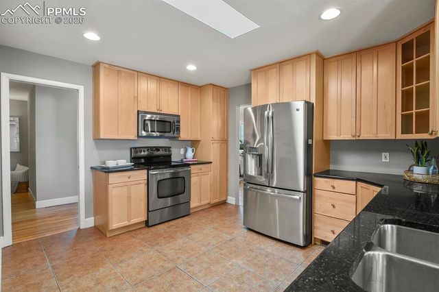 23 Crescent Lane, Colorado Springs, CO 80904