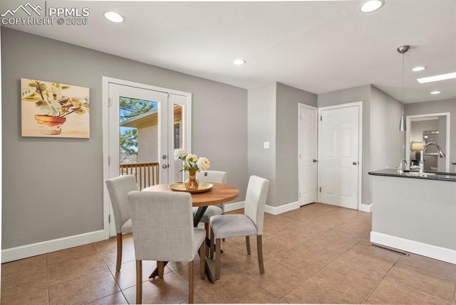 23 Crescent Lane, Colorado Springs, CO 80904