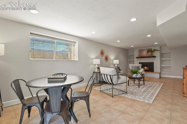 23 Crescent Lane, Colorado Springs, CO 80904