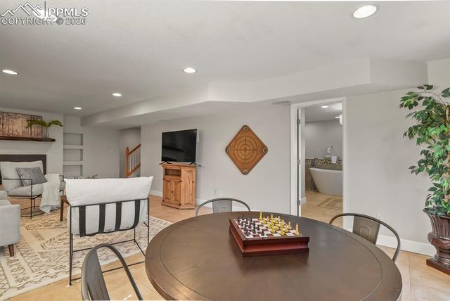 23 Crescent Lane, Colorado Springs, CO 80904