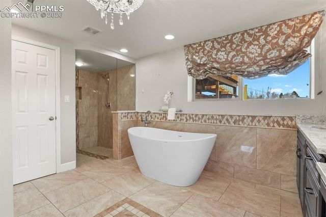 23 Crescent Lane, Colorado Springs, CO 80904