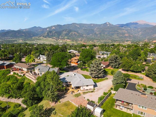 23 Crescent Lane, Colorado Springs, CO 80904