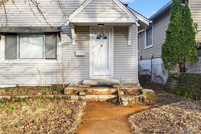 2164 Knox Ave, St Louis, MO 63139