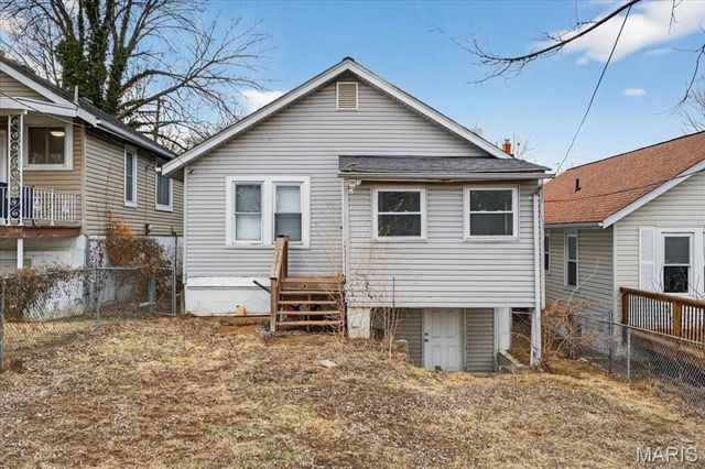 2164 Knox Ave, St Louis, MO 63139