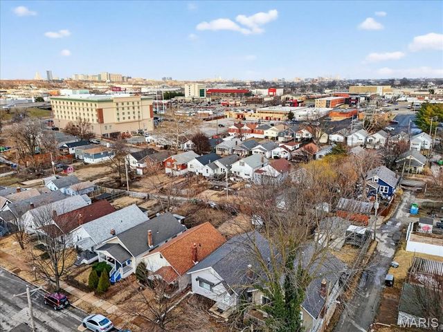 2164 Knox Ave, St Louis, MO 63139