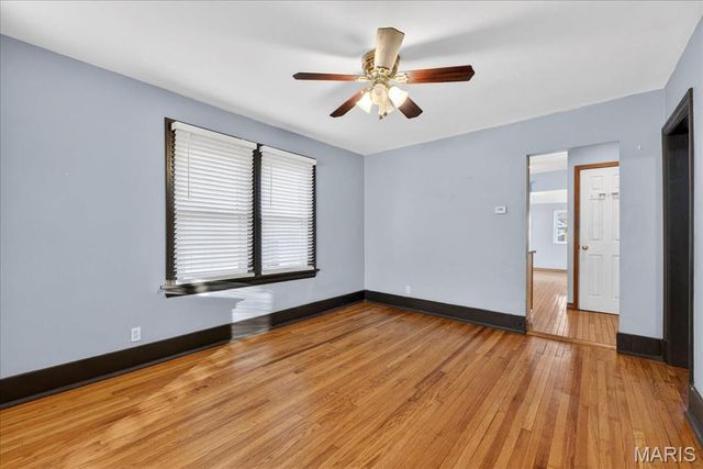 2164 Knox Ave, St Louis, MO 63139