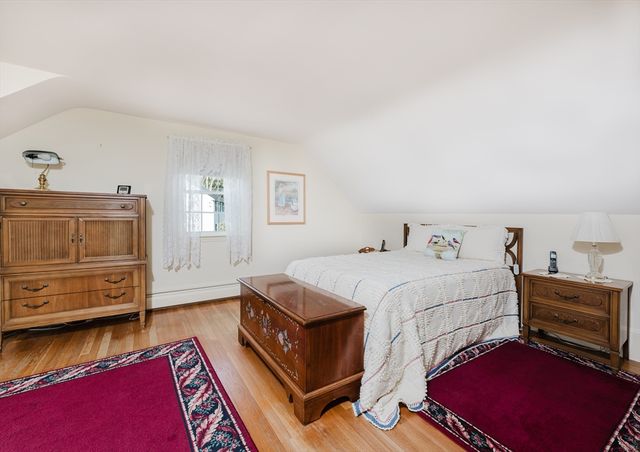 10 Old Mattapoisett Neck Rd, Mattapoisett, MA 02739