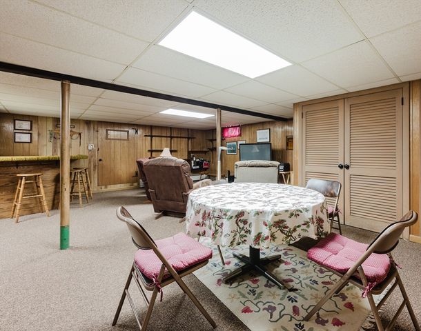 10 Old Mattapoisett Neck Rd, Mattapoisett, MA 02739