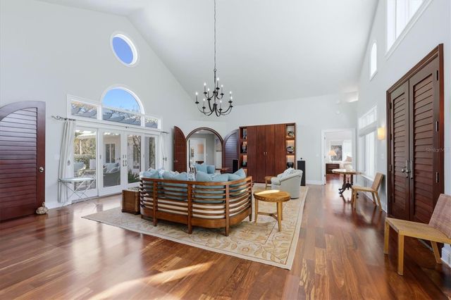 4839 GIVENS COURT, Sarasota, FL 34242