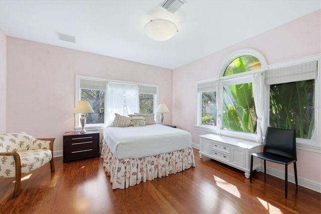 4839 GIVENS COURT, Sarasota, FL 34242