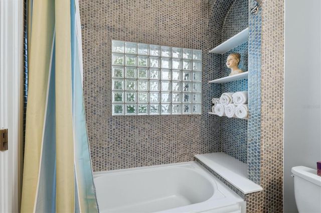 4839 GIVENS COURT, Sarasota, FL 34242