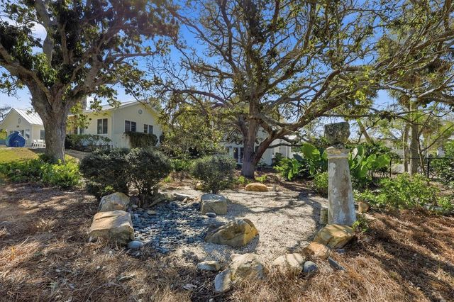 4839 GIVENS COURT, Sarasota, FL 34242