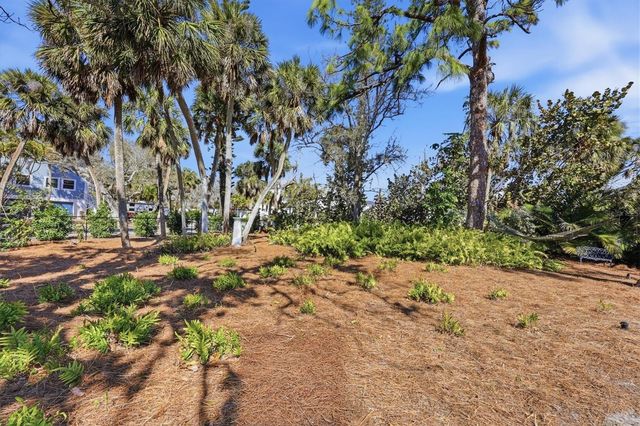 4839 GIVENS COURT, Sarasota, FL 34242