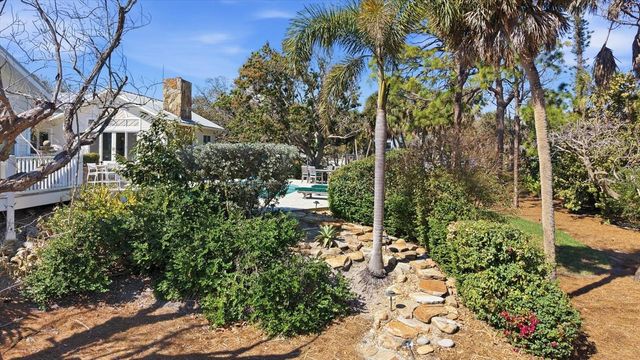 4839 GIVENS COURT, Sarasota, FL 34242