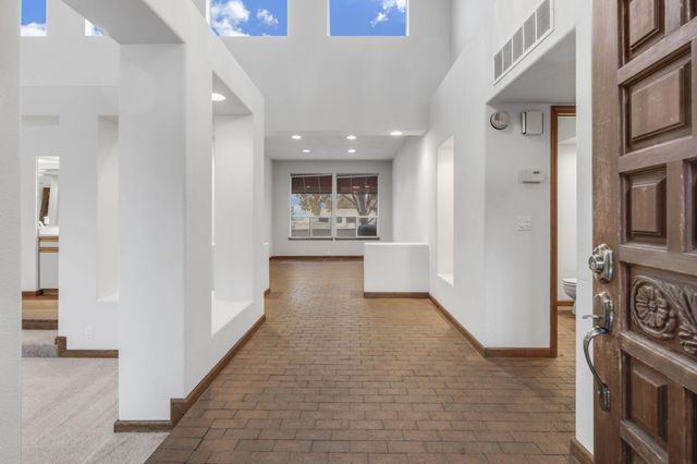 12209 PAPAYA Court NE, Albuquerque, NM 87111