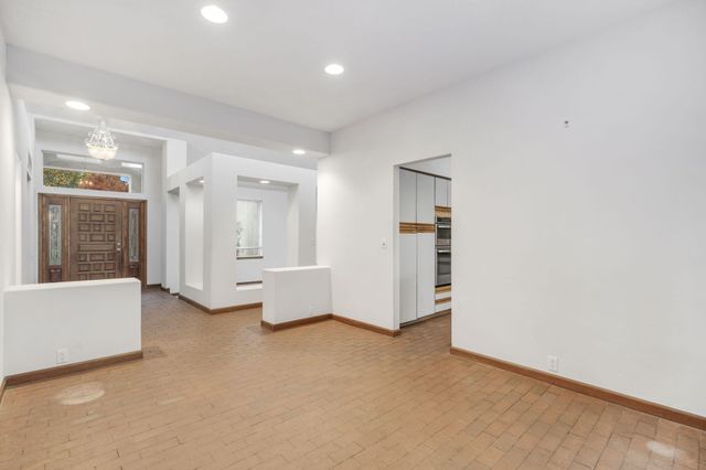 12209 PAPAYA Court NE, Albuquerque, NM 87111