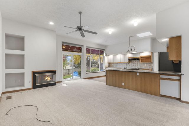 12209 PAPAYA Court NE, Albuquerque, NM 87111