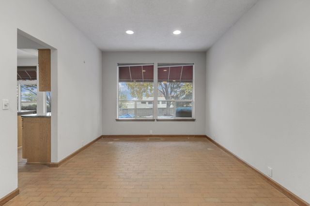 12209 PAPAYA Court NE, Albuquerque, NM 87111