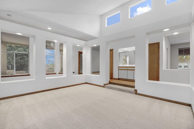 12209 PAPAYA Court NE, Albuquerque, NM 87111