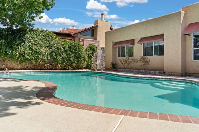 12209 PAPAYA Court NE, Albuquerque, NM 87111