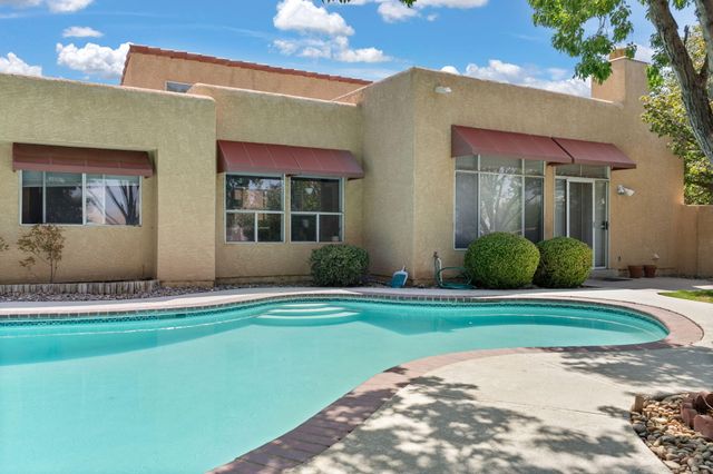 12209 PAPAYA Court NE, Albuquerque, NM 87111