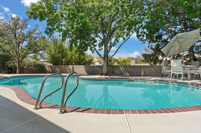 12209 PAPAYA Court NE, Albuquerque, NM 87111