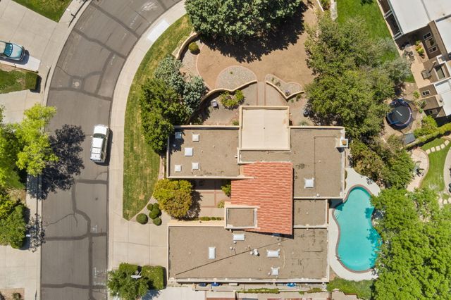 12209 PAPAYA Court NE, Albuquerque, NM 87111