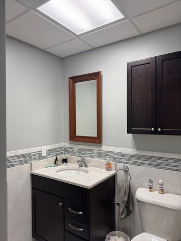 2307 Acushnet Ave, New Bedford, MA 02745