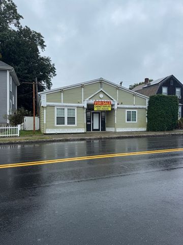 2307 Acushnet Ave, New Bedford, MA 02745