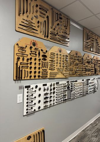 2307 Acushnet Ave, New Bedford, MA 02745