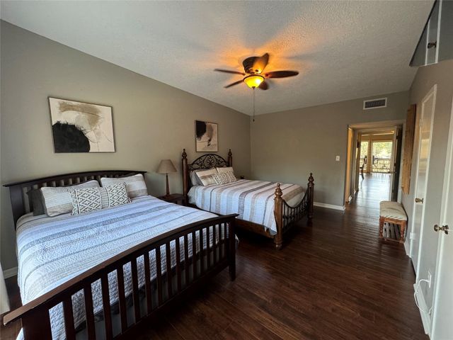 2550 Sam Rayburn Parkway B-6, Brookeland, TX 75931